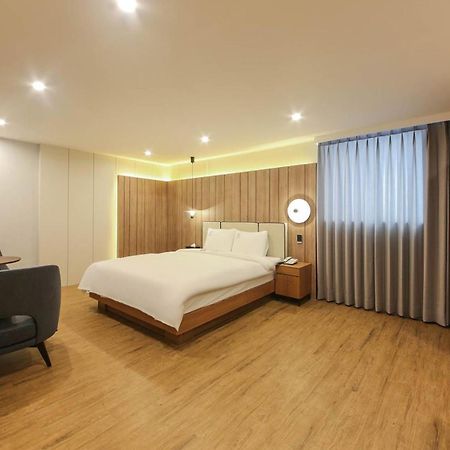 H Avenue Hotel In 庆州 外观 照片